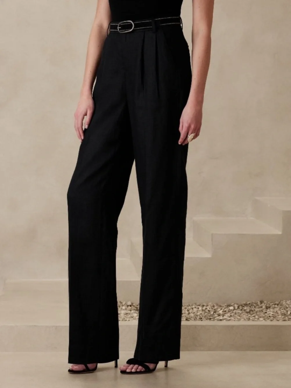 Banana Republic Black Linen Pleated Trousers Size 8 Long
